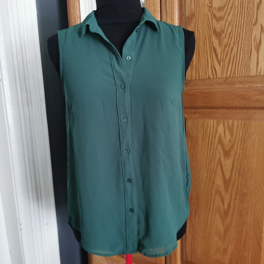H&M Blouse - Picture 1 of 3